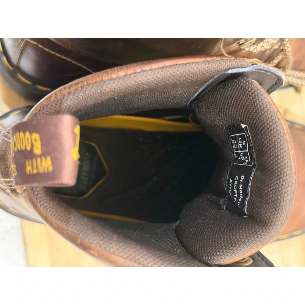 Dr. Martens Crofton AW004 Brown Men's Boots Size 10 EUC